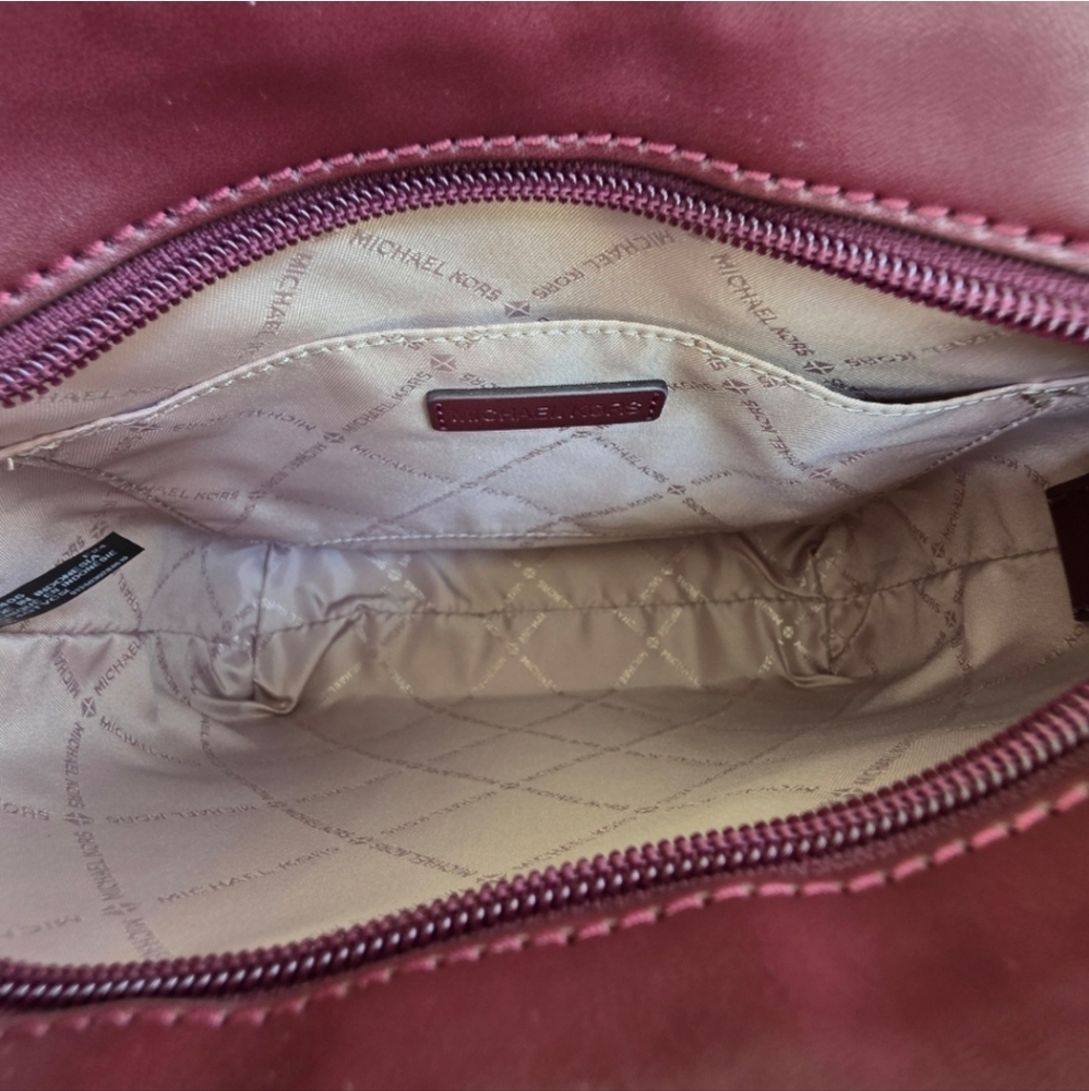 Michael Kors Jet Set Logo Small Crossbody - Picture 5 of 9
